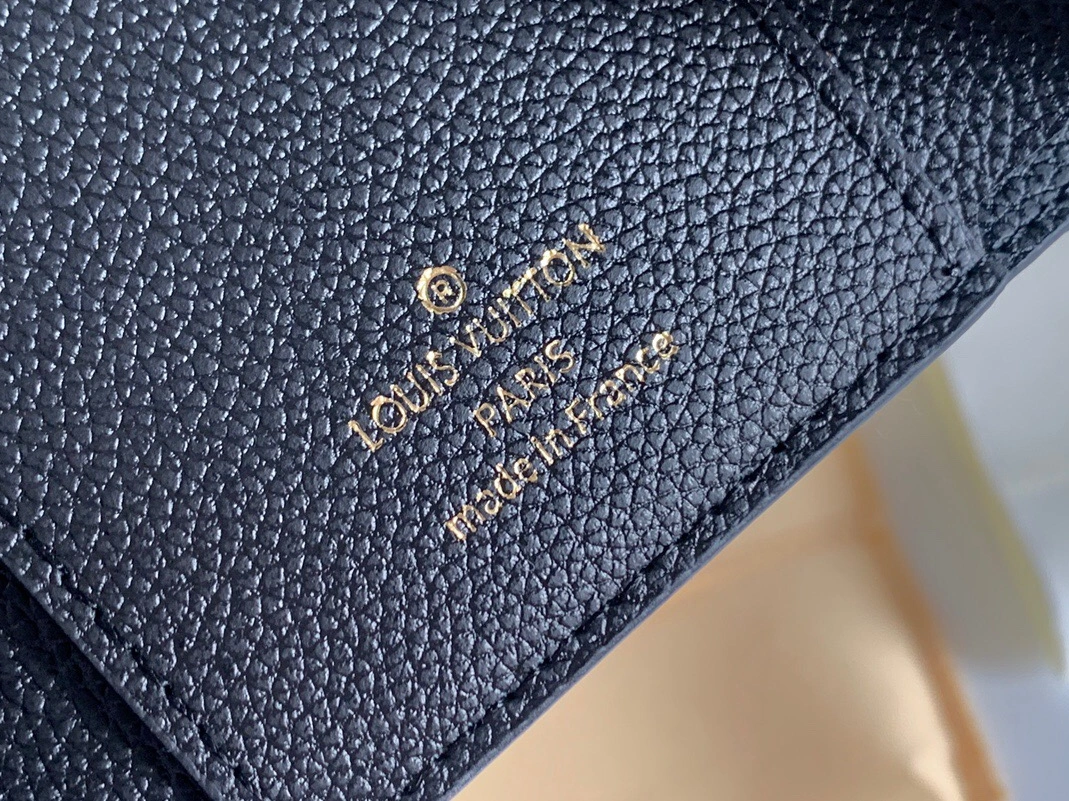 Louis Vuitton LV Wallets For Women Minimalist 8602