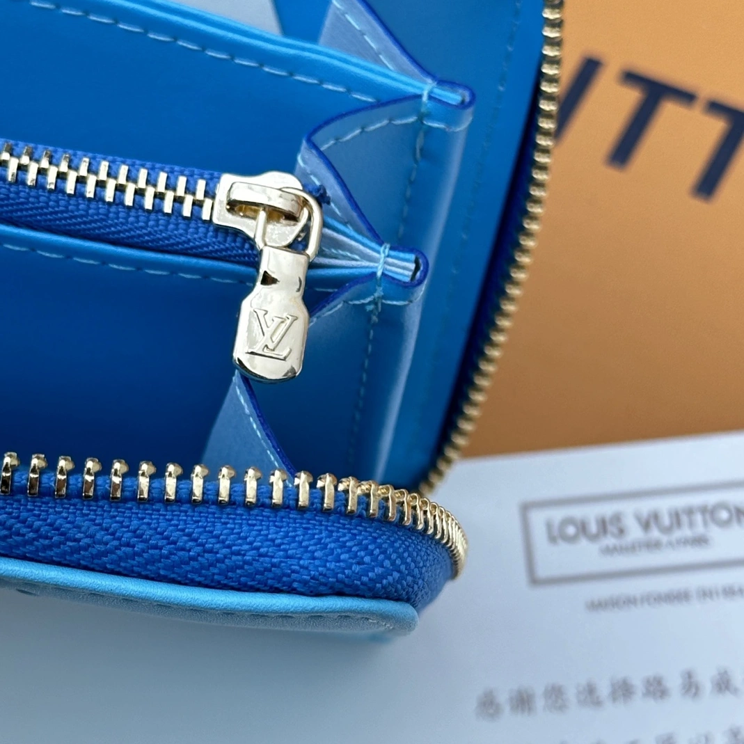 Louis Vuitton LV Wallets For Women ModernLook 7723
