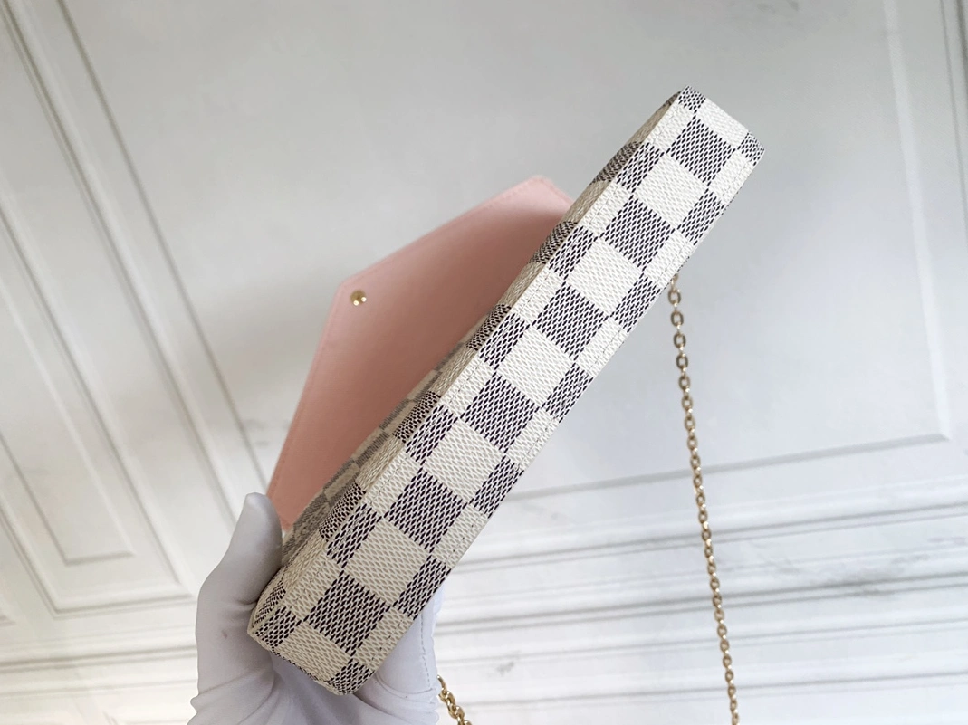 Louis Vuitton LV Wallets For Women Sophisticated 3122