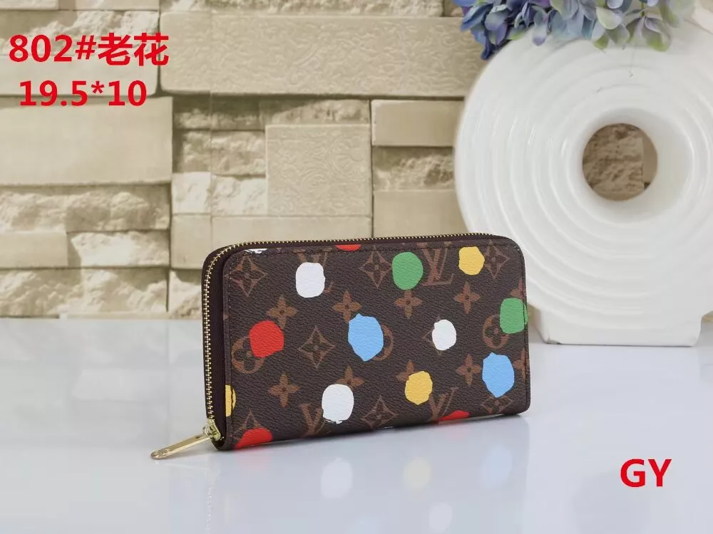 Louis Vuitton LV Wallets For Women Trendsetting 912