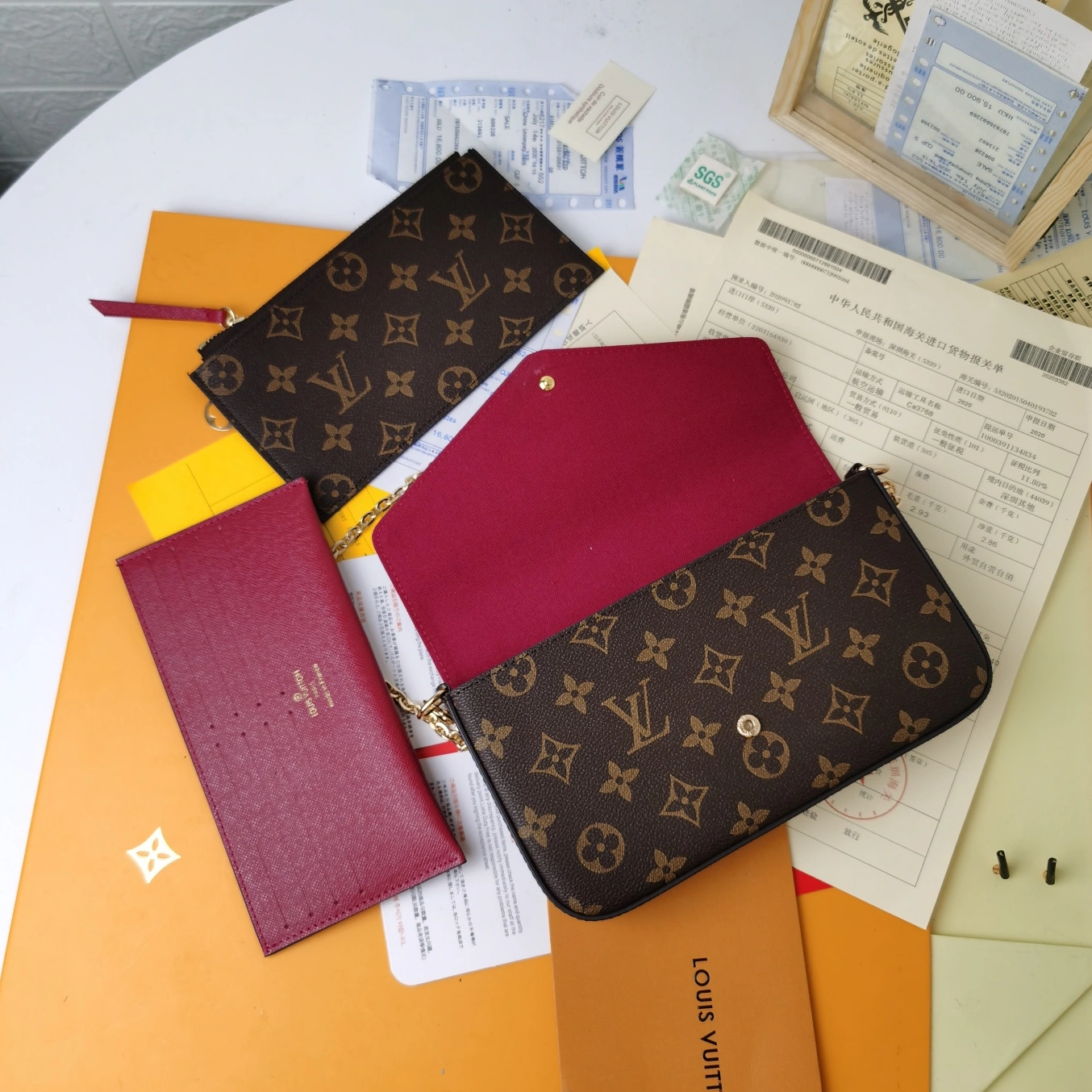 Louis Vuitton LV Wallets For Women Trendy 1821