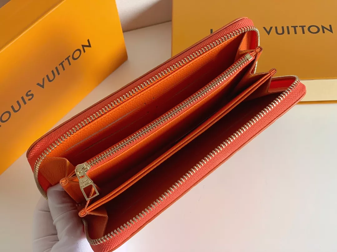 Louis Vuitton LV Wallets Functional 5164