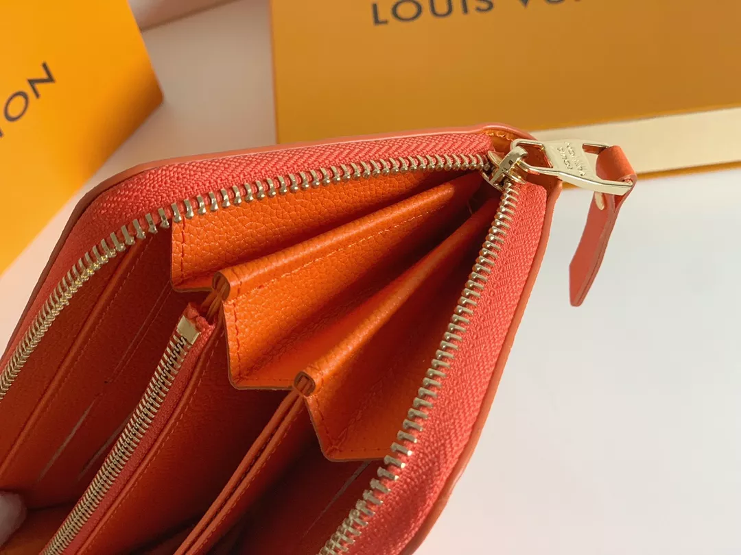 Louis Vuitton LV Wallets Functional 5164