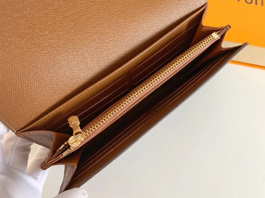 Louis Vuitton LV Wallets In Coffee For Women Lightweight 2718