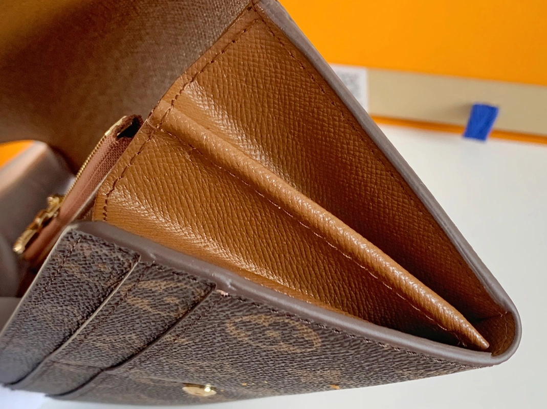 Louis Vuitton LV Wallets In Coffee For Women Lightweight 2718