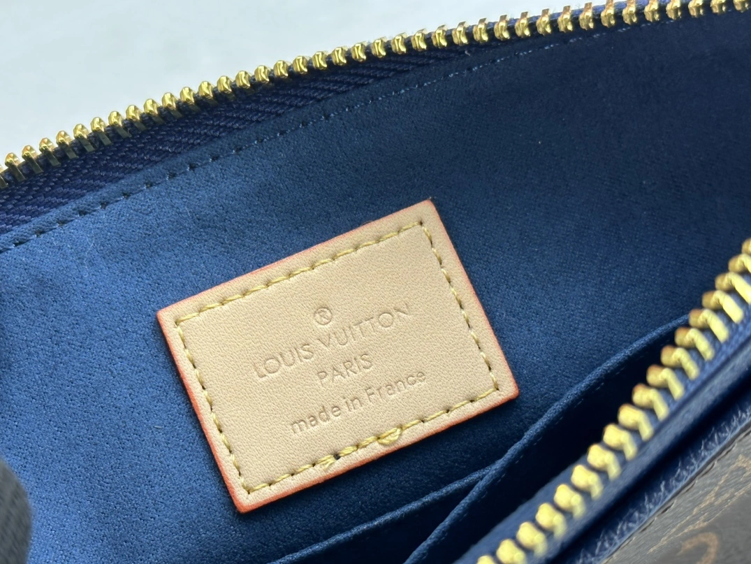 Louis Vuitton LV Wallets In Navy ModernLook 142