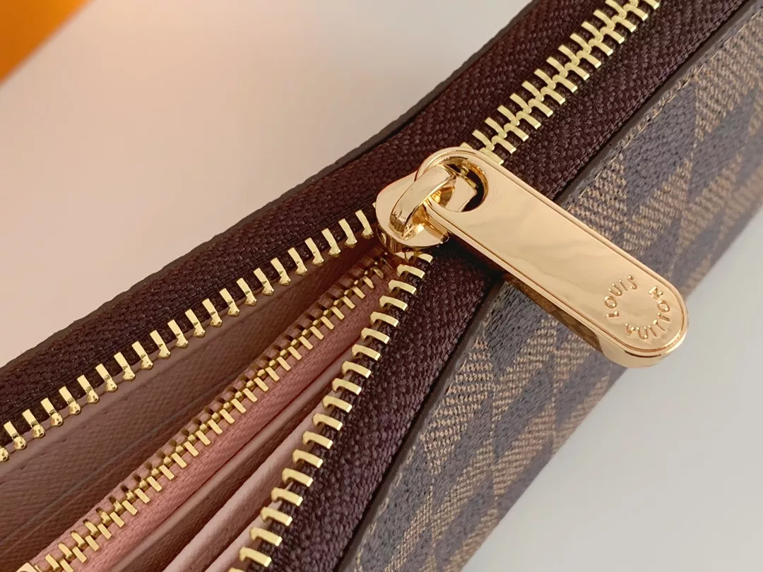Louis Vuitton LV Wallets In Pink Timeless 3069