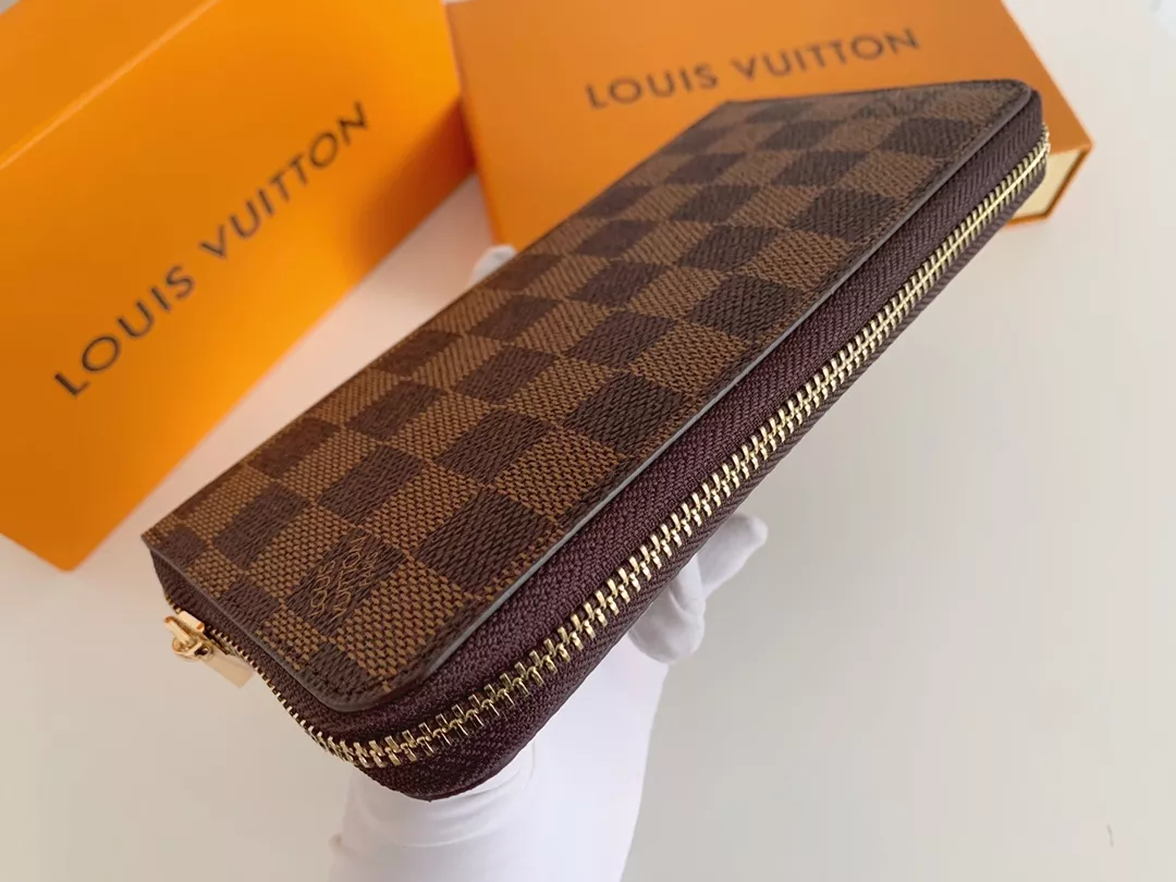 Louis Vuitton LV Wallets In Red Efficient 1893