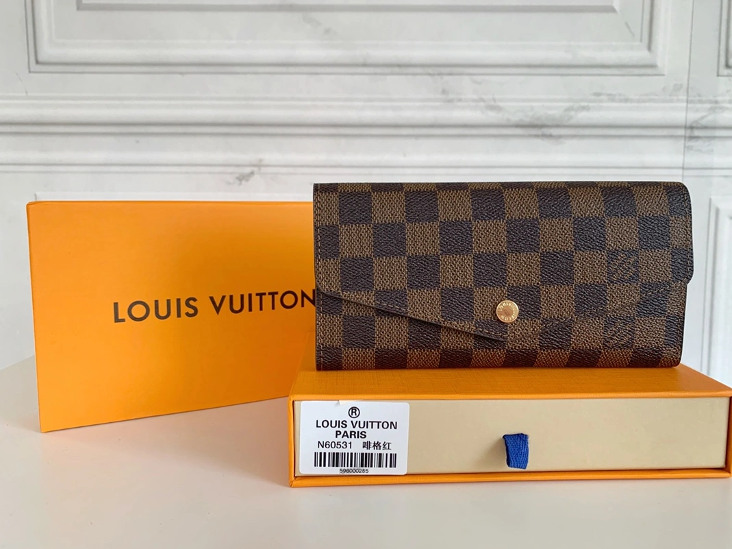 Louis Vuitton LV Wallets In Red For Women AllSeason 3529