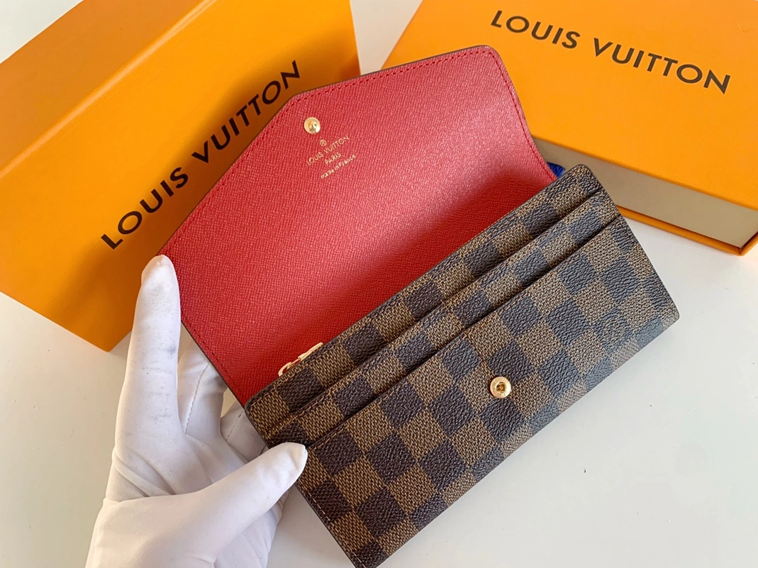 Louis Vuitton LV Wallets In Red For Women AllSeason 3529
