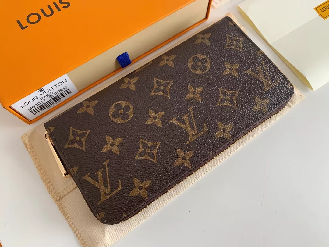 Louis Vuitton LV Wallets In Rose Red Modern 3923