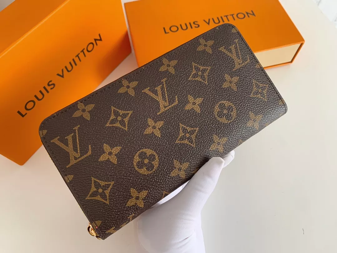 Louis Vuitton LV Wallets In Rose Red Modern 3923