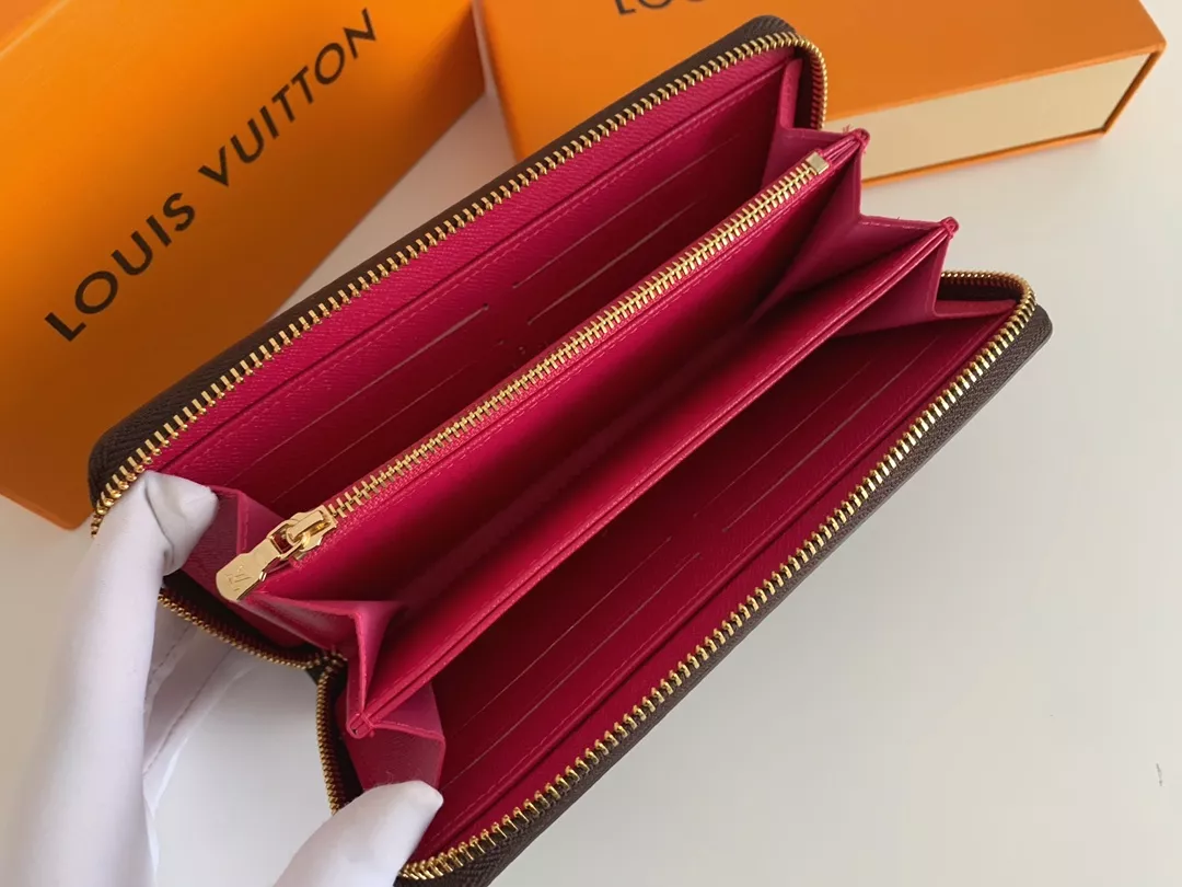 Louis Vuitton LV Wallets In Rose Red Modern 3923