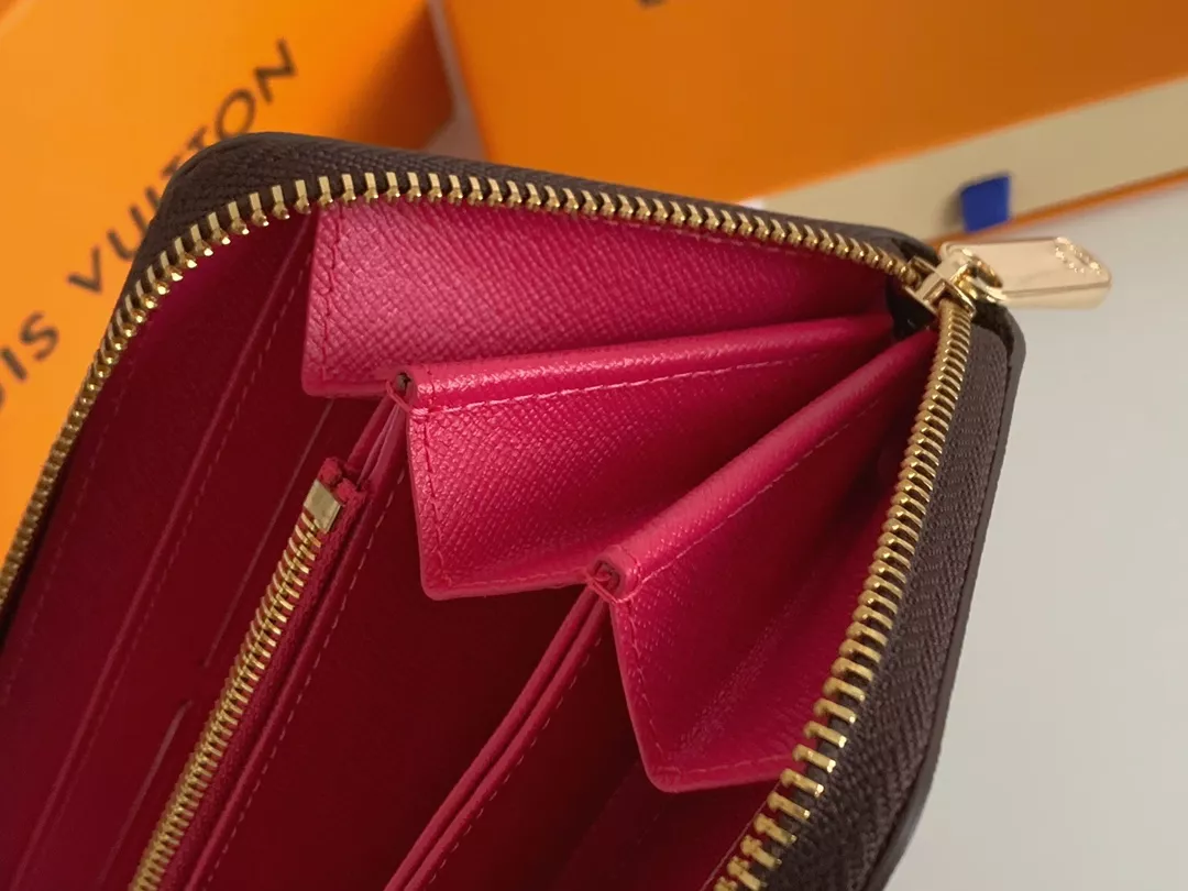 Louis Vuitton LV Wallets In Rose Red Modern 3923