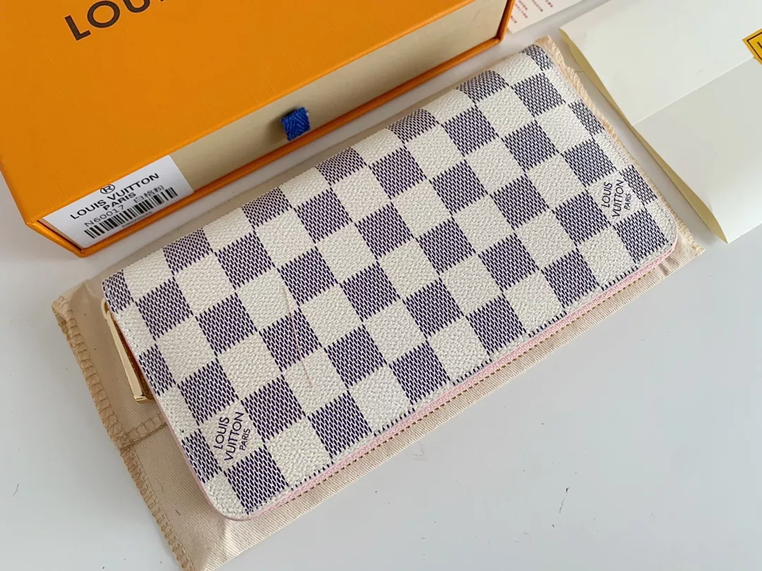 Louis Vuitton LV Wallets Minimalist 2669