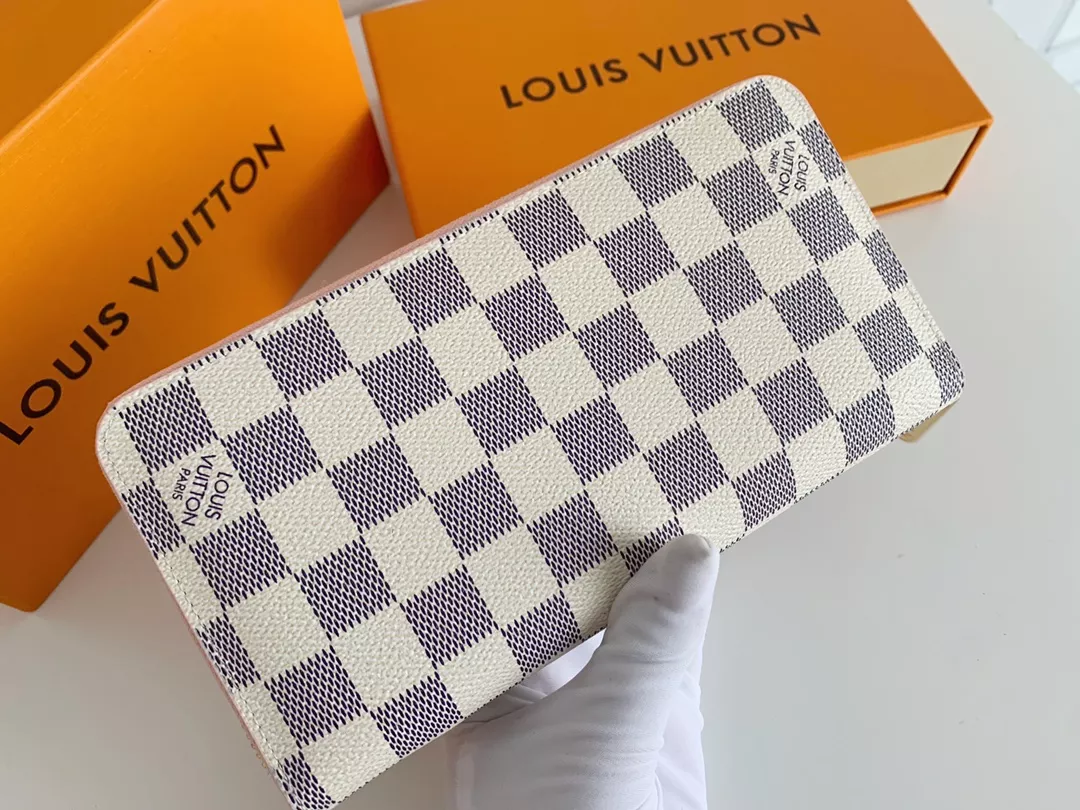 Louis Vuitton LV Wallets Minimalist 2669