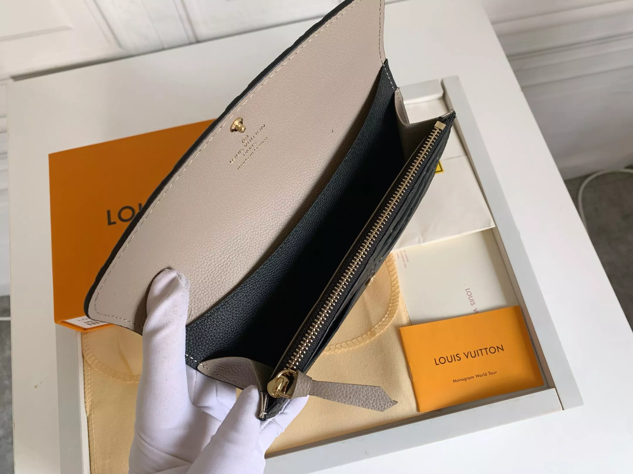 Louis Vuitton LV Wallets Minimalist 295