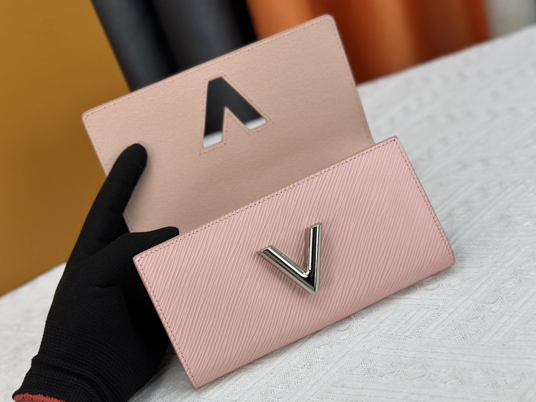 Louis Vuitton LV Wallets Refined 2129