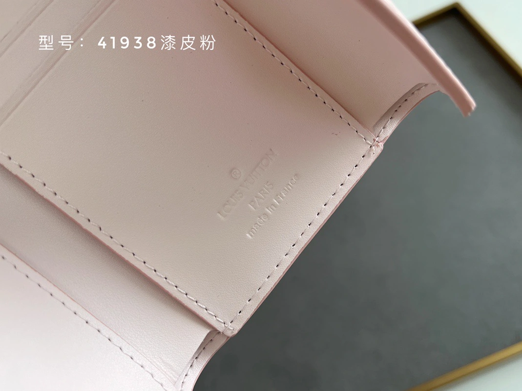 Louis Vuitton LV Wallets Reliable 9985