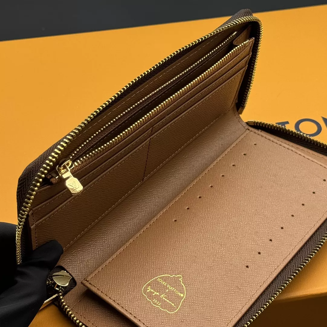 Louis Vuitton LV Wallets Sophisticated 5862
