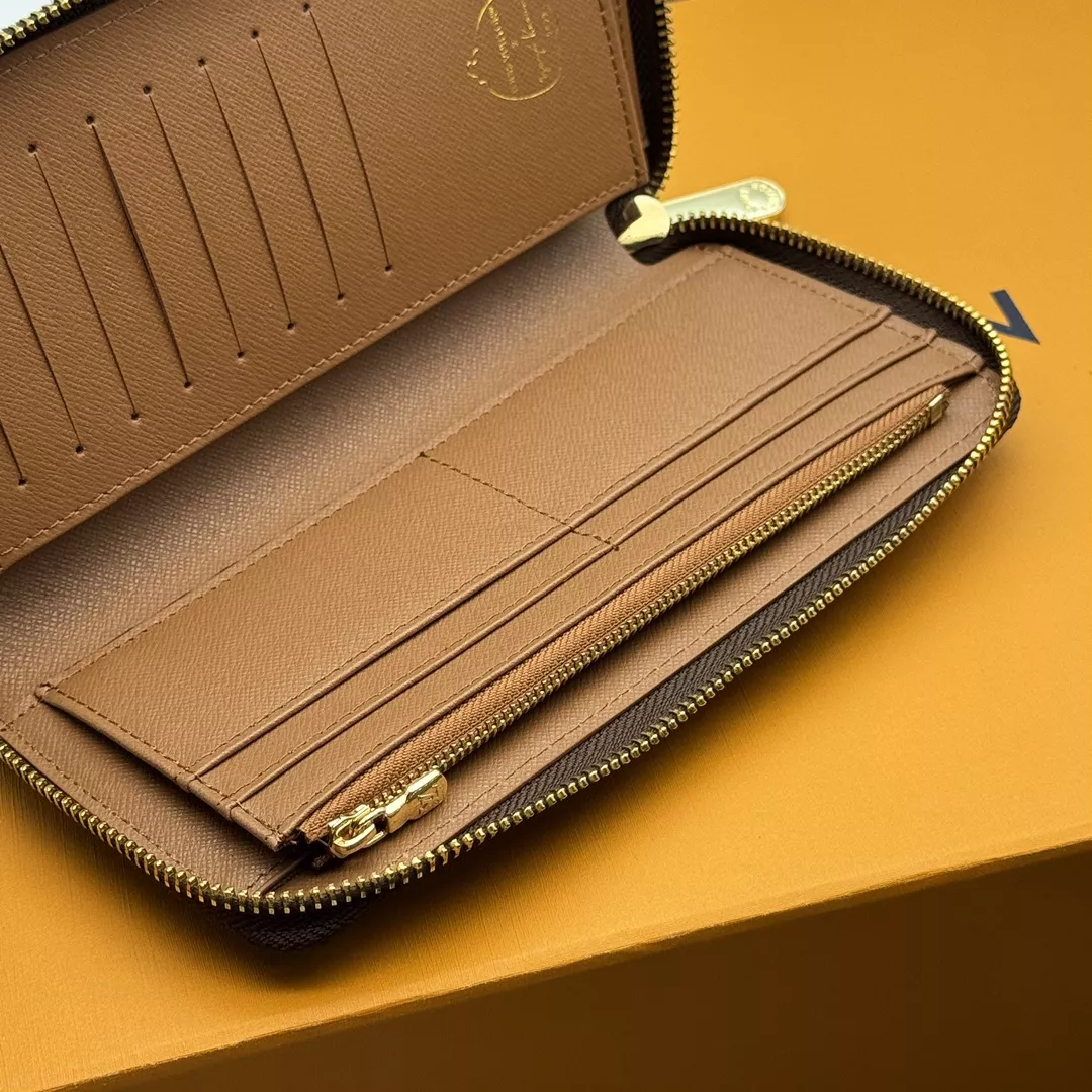 Louis Vuitton LV Wallets Sophisticated 5862