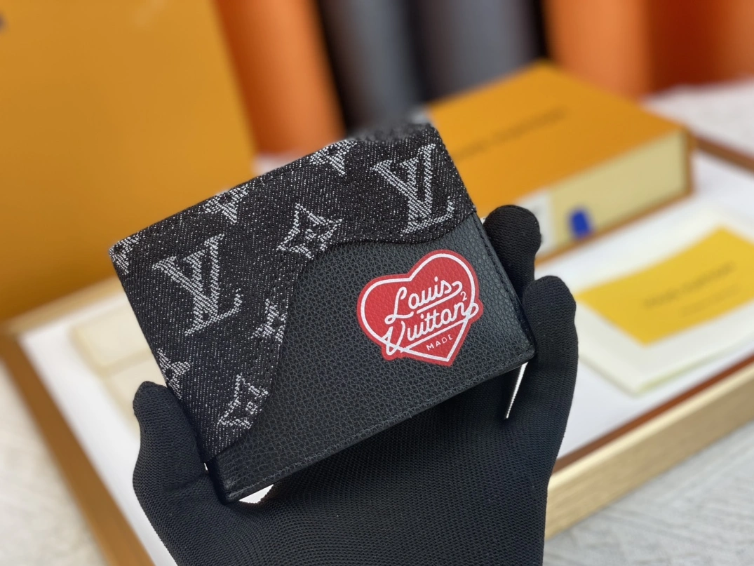 Louis Vuitton LV Wallets UrbanStyle 2780