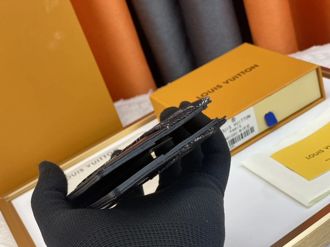 Louis Vuitton LV Wallets UrbanStyle 2780