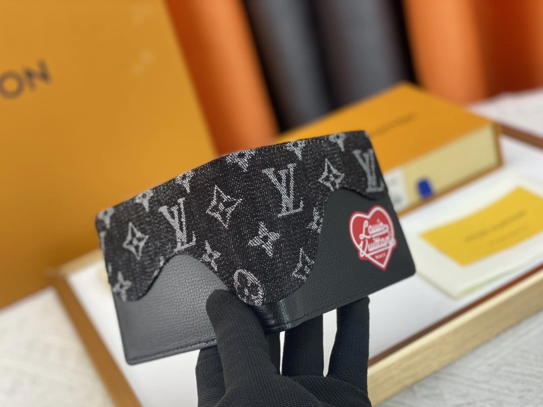 Louis Vuitton LV Wallets UrbanStyle 2780