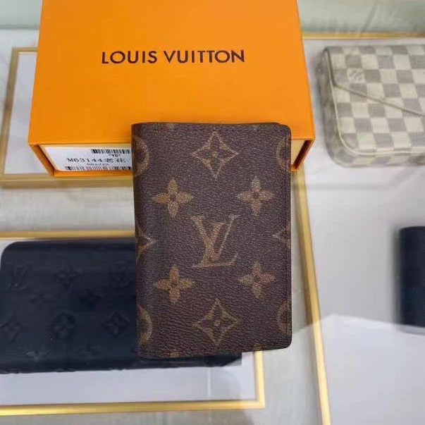 Louis Vuitton LV Wallets WellDesigned 3335