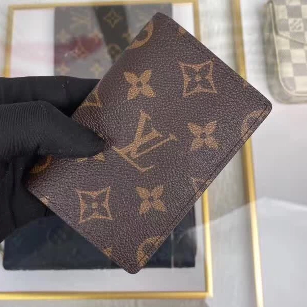 Louis Vuitton LV Wallets WellDesigned 3335
