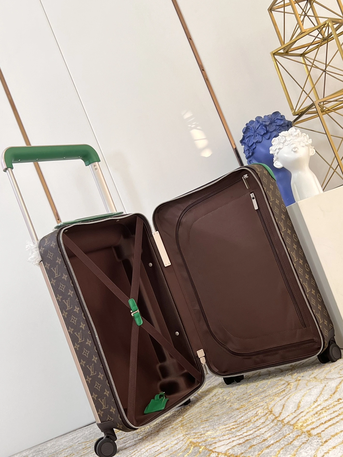 Louis Vuitton Luggage Compact 1661