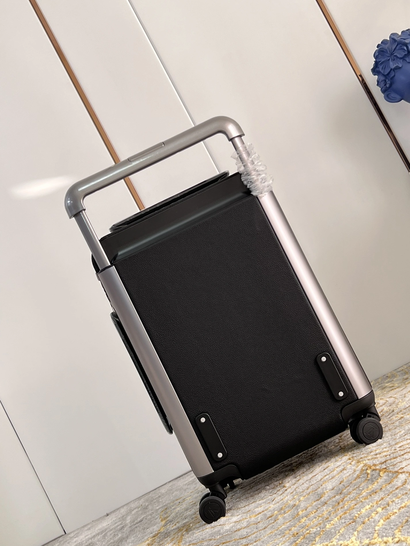 Louis Vuitton Luggage EasyMatch 5563