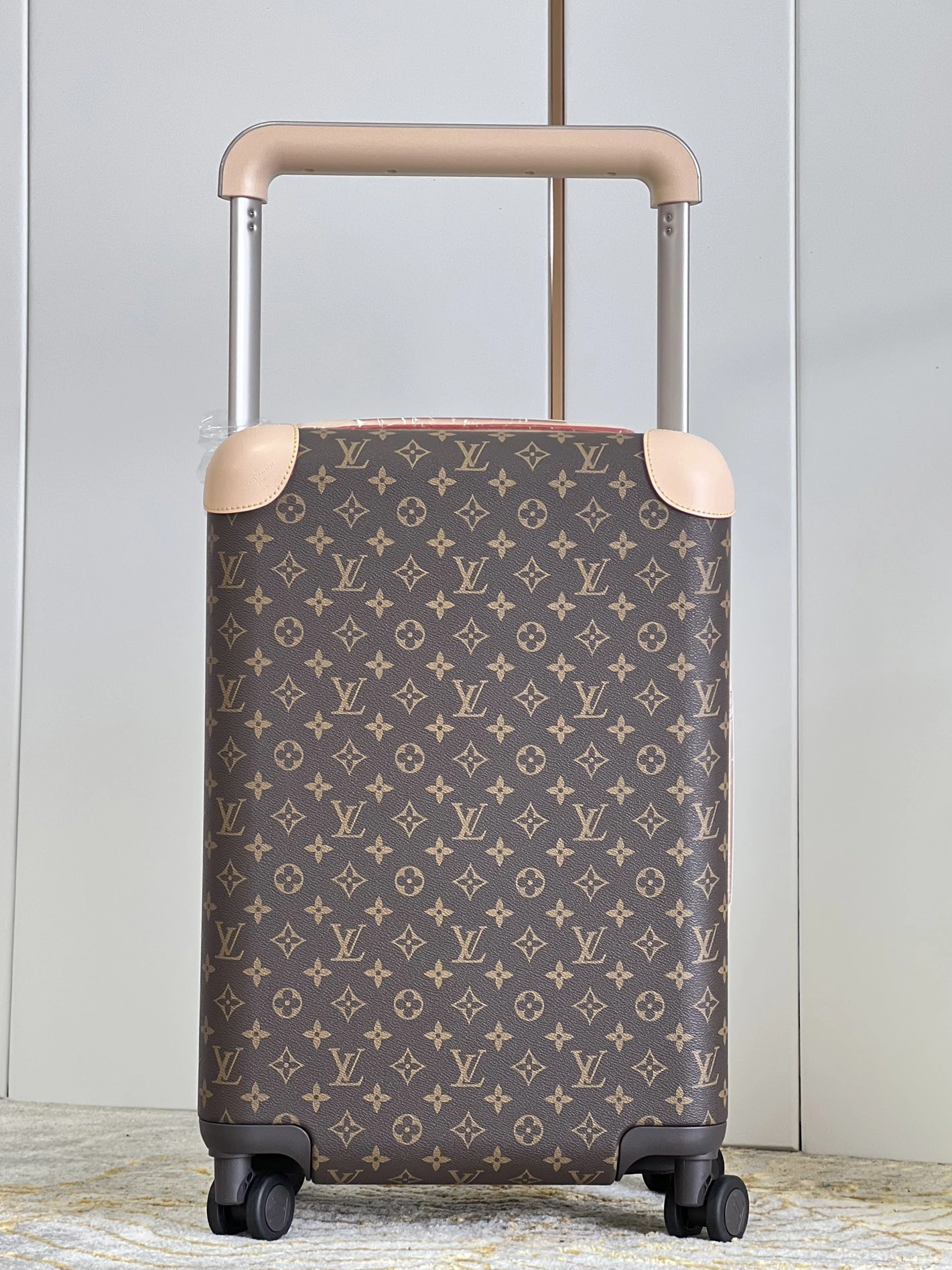 Louis Vuitton Luggage EasyMatch 5677