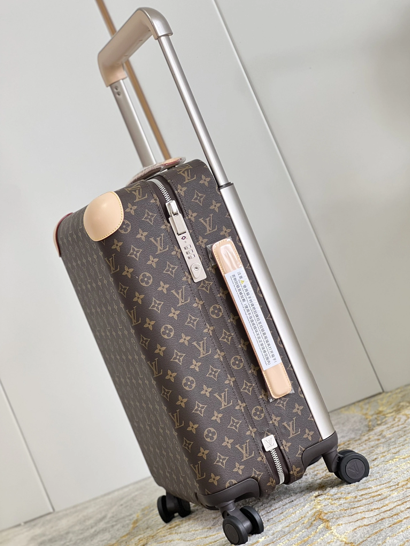 Louis Vuitton Luggage EasyMatch 5677