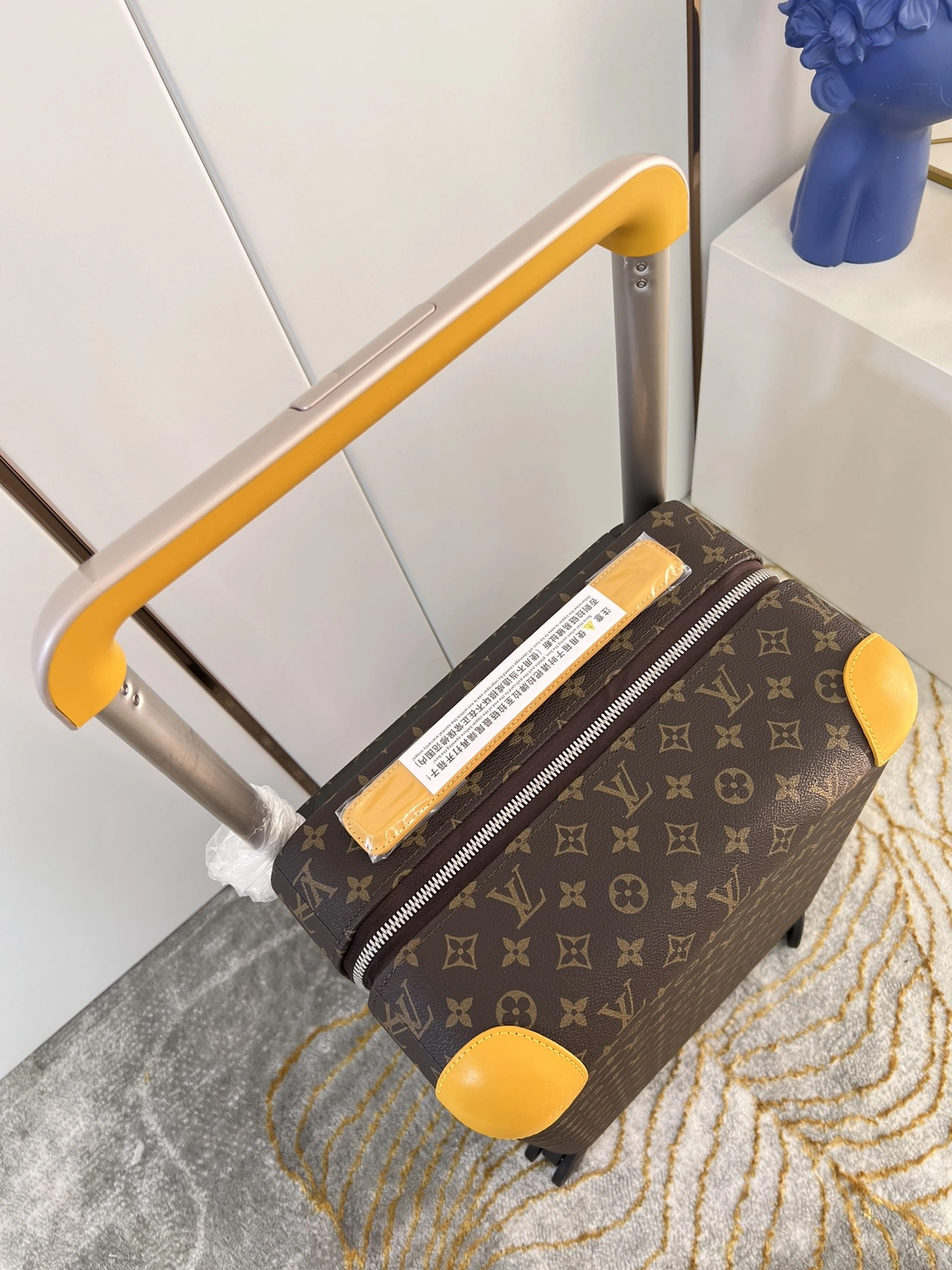 Louis Vuitton Luggage GoAnywhere 6570