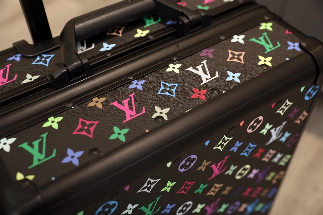 Louis Vuitton Luggage Modern 4481