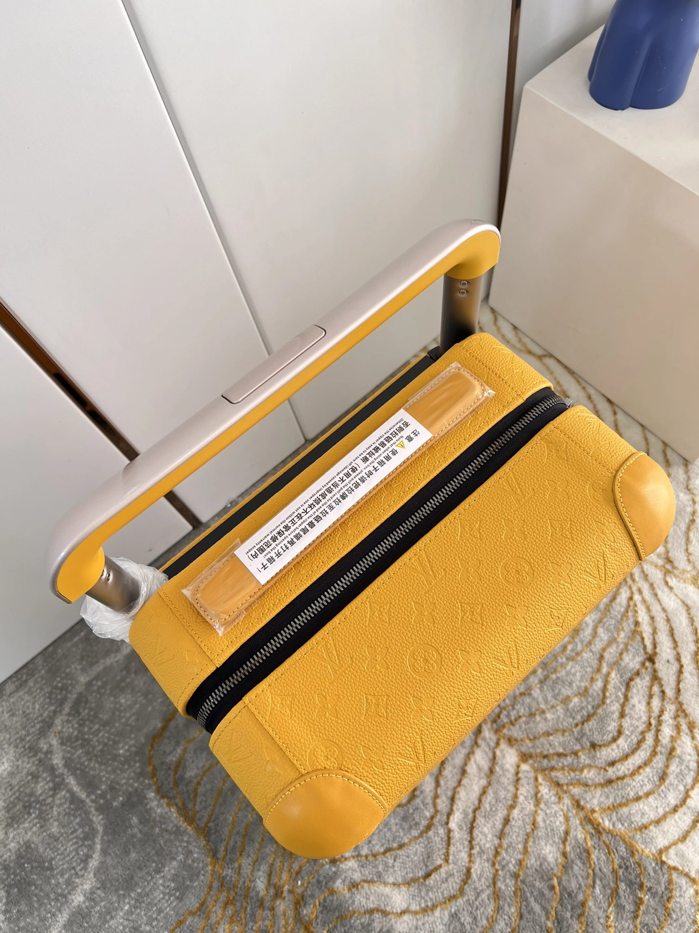 Louis Vuitton Luggage Refined 8703