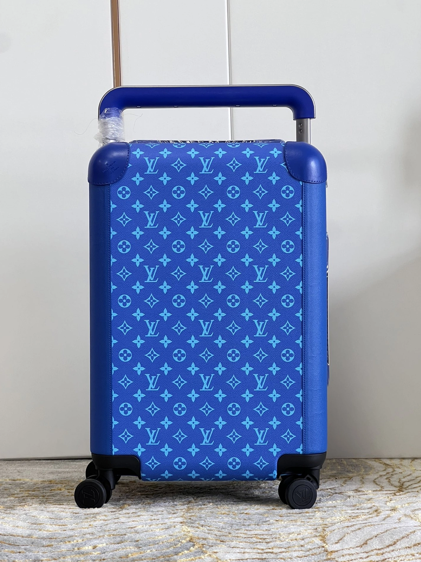 Louis Vuitton Luggage Reliable 8683