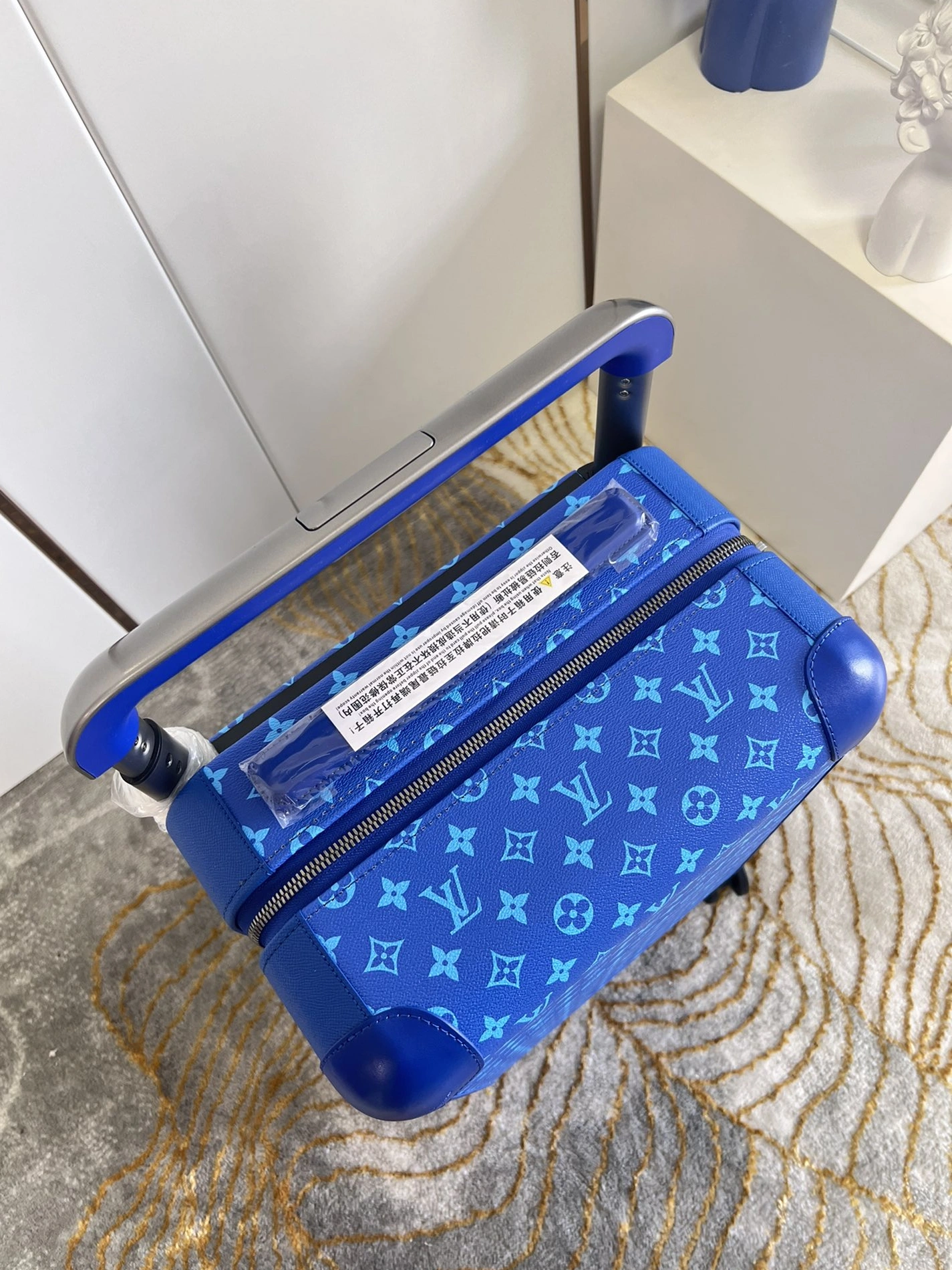 Louis Vuitton Luggage Reliable 8683
