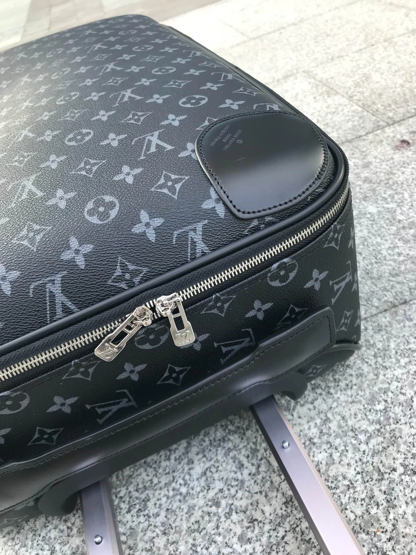 Louis Vuitton Luggage Sophisticated 4536