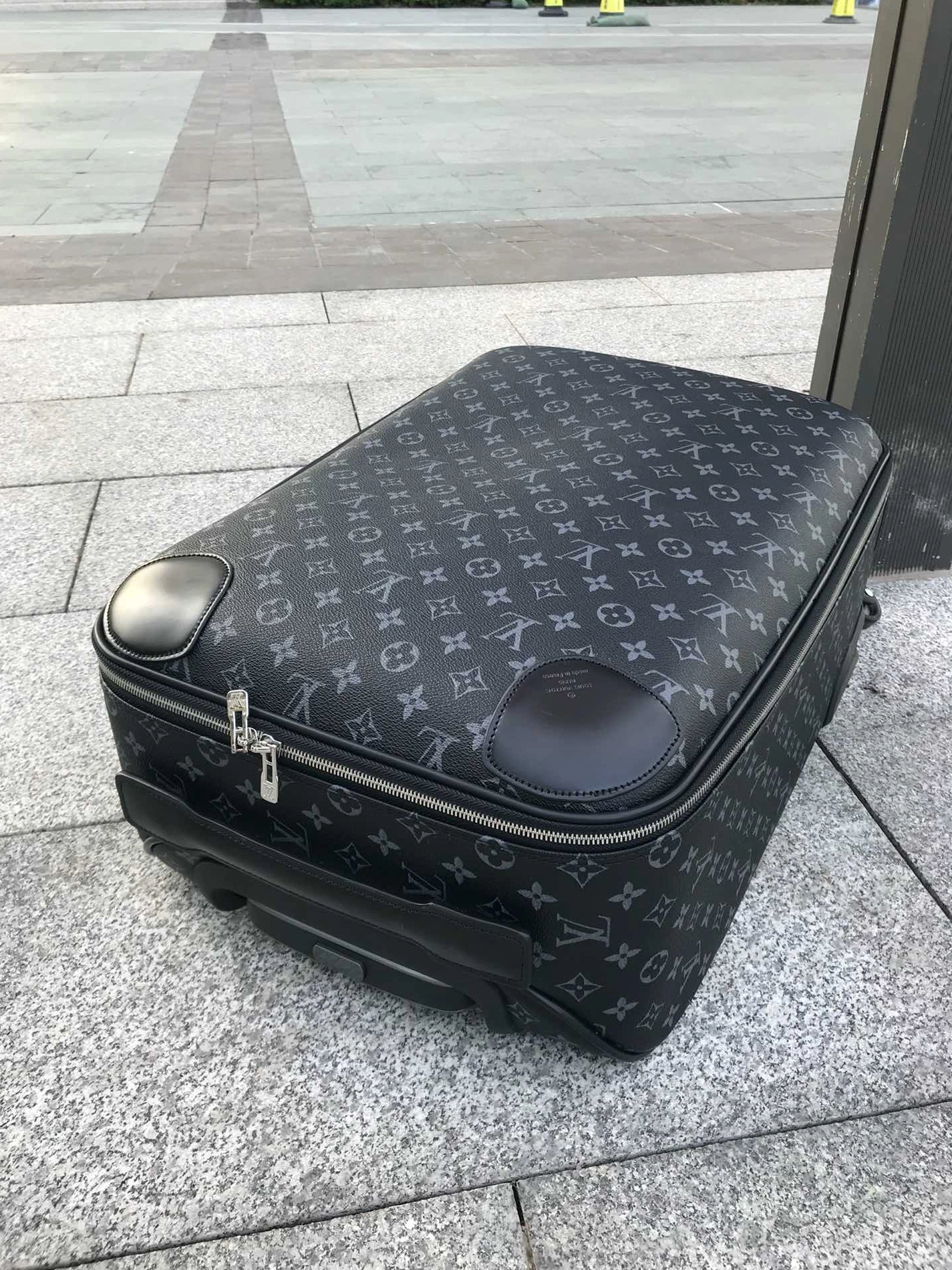 Louis Vuitton Luggage Sophisticated 4536