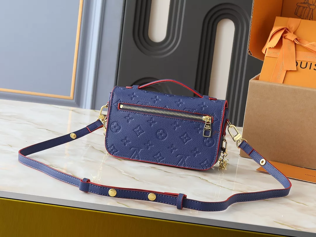 Louis Vuitton Messenger Bag For Women Practical 236