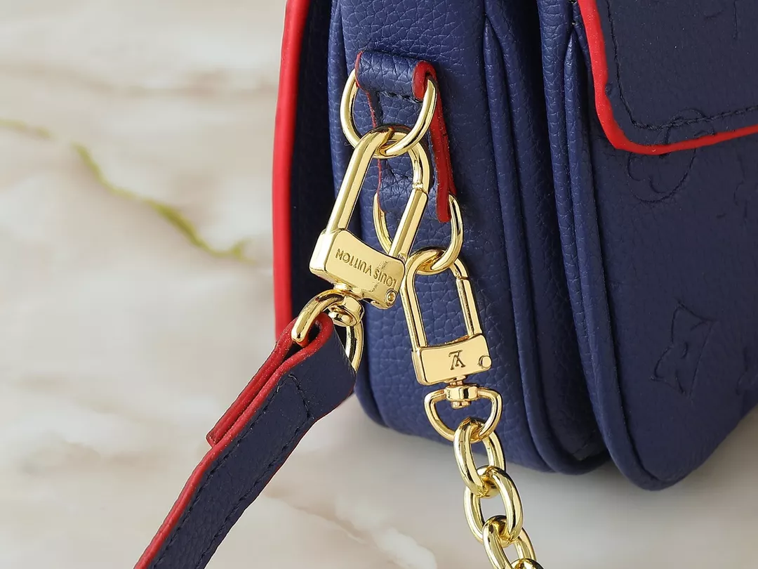 Louis Vuitton Messenger Bag For Women Practical 236