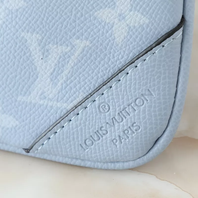 Louis Vuitton Messenger Bags EasyMatch 2577