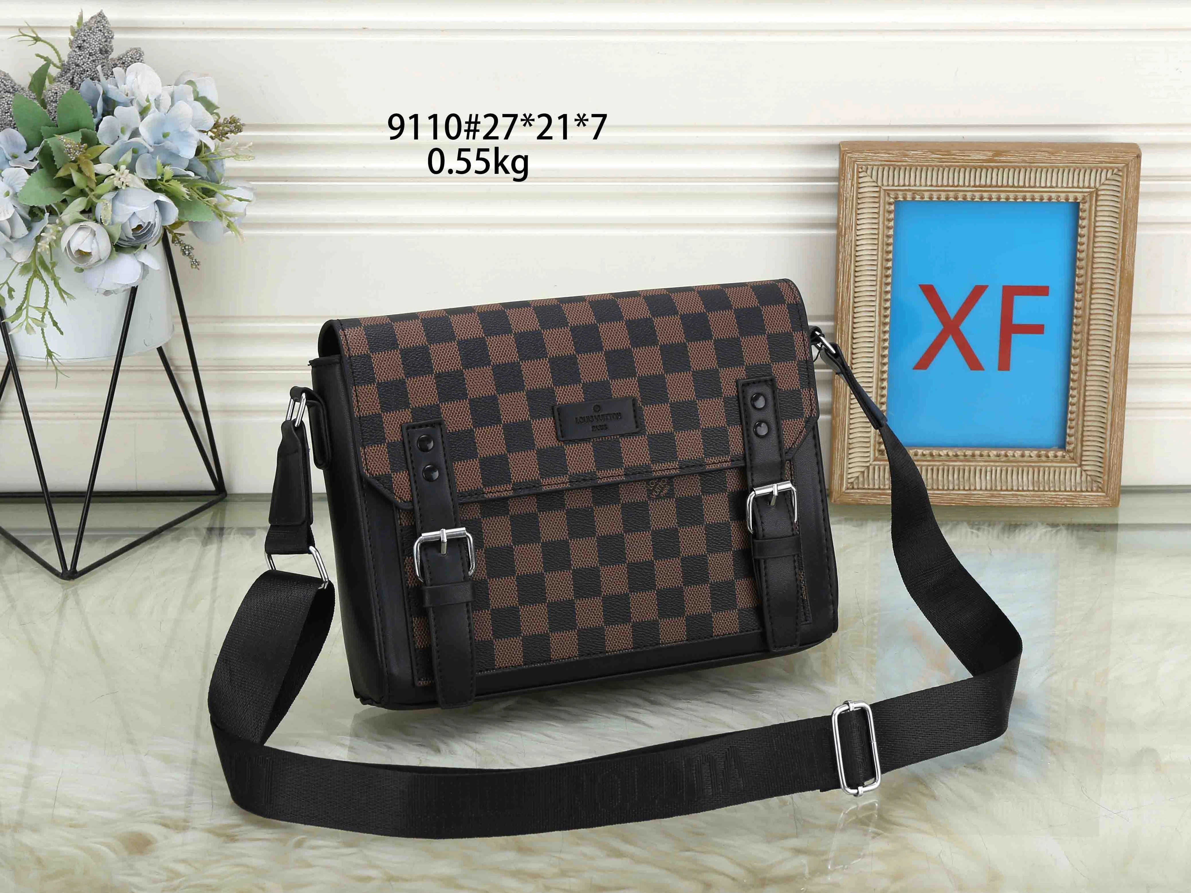 Louis Vuitton Messenger Bags For Men Trendsetting 5435