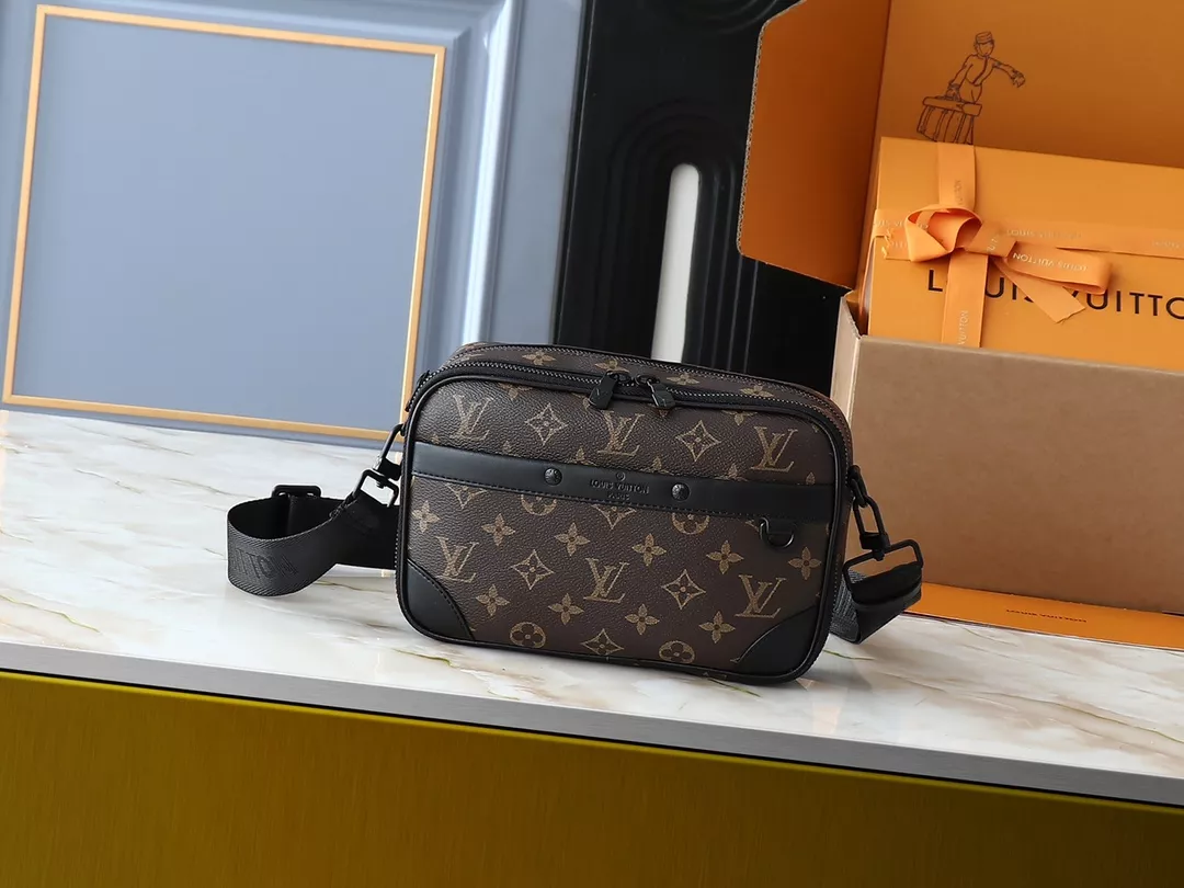 Louis Vuitton Messenger Bags For Unisex Durable 313
