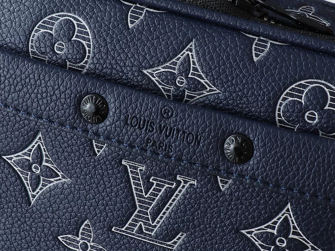 Louis Vuitton Messenger Bags For Unisex Efficient 8050