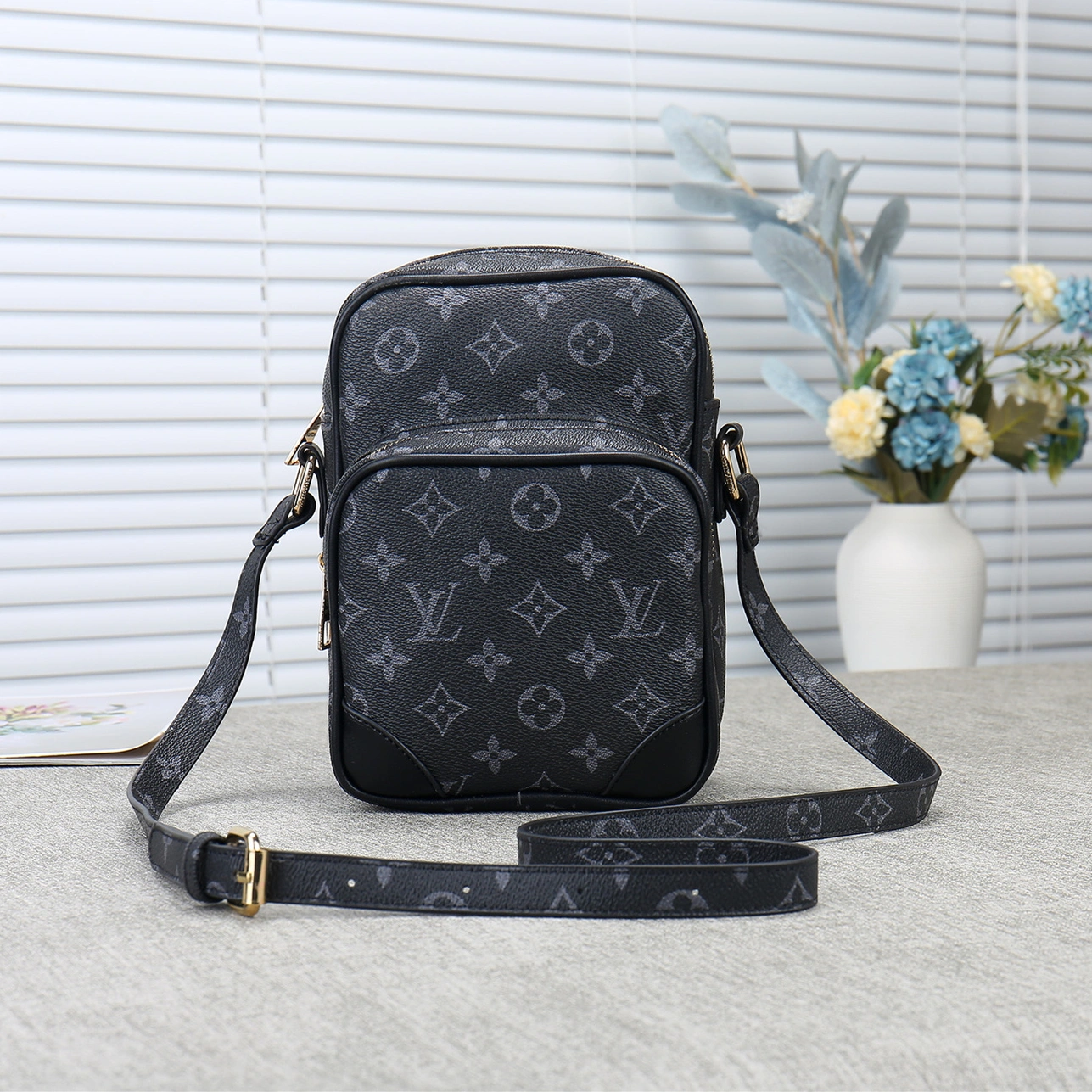 Louis Vuitton Messenger Bags For Unisex Timeless 7102