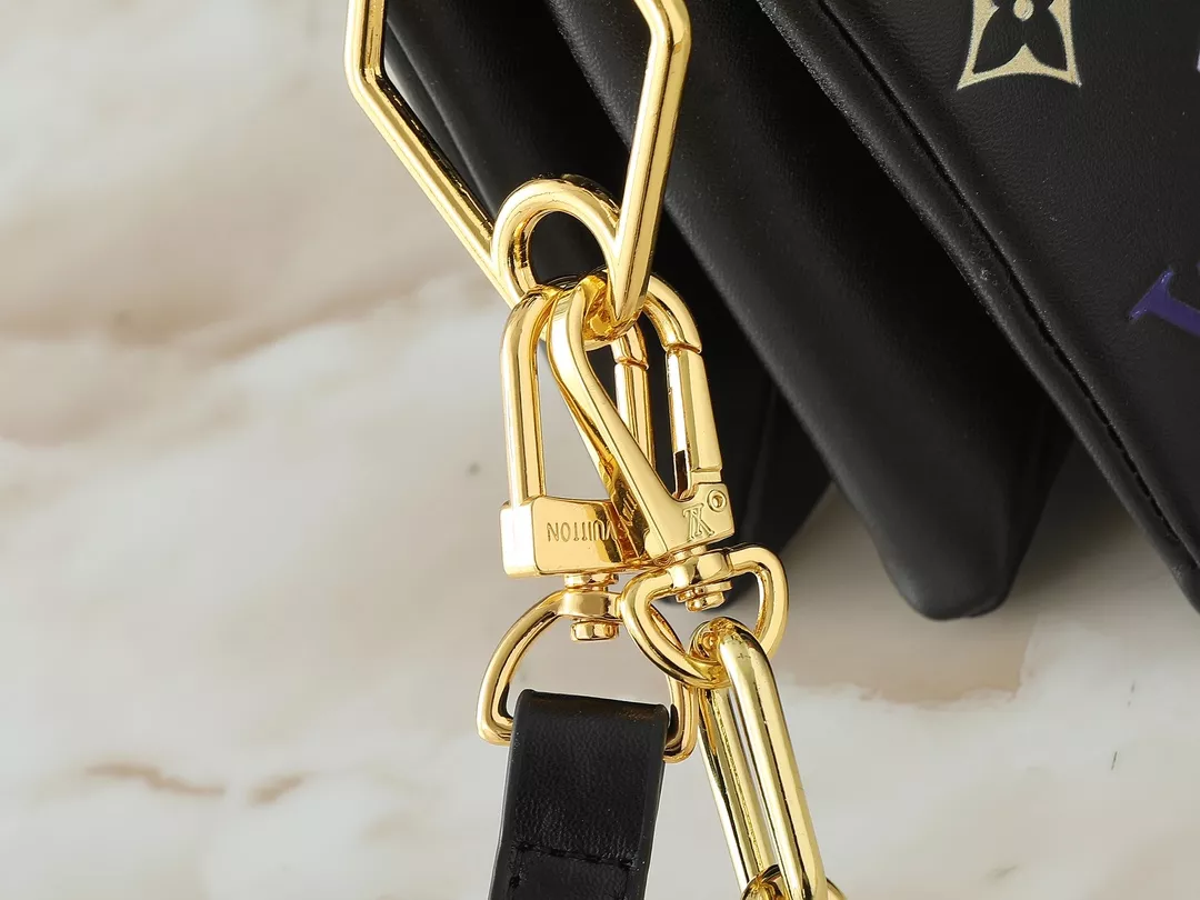 Louis Vuitton Messenger Bags For Women Bright 9413