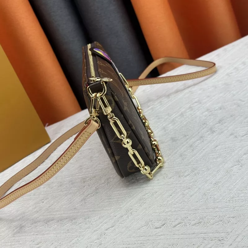 Louis Vuitton Messenger Bags For Women Comfortable 2684